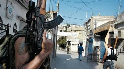 تدخل السفارة الفلسطينية بلبنان ينهي اشتباكات مخيم «عين الحلوة»