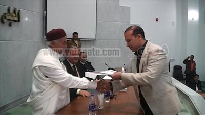 بالصور.. تكريم قيادات الشرطة لضبطها سارقى أموال البريد بمطروح