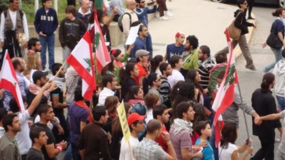 تجدد المظاهرات المطالبة بإسقاط الحكومة اللبنانية بسبب «الزبالة»