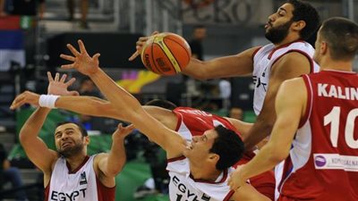 «آس الإسبانية» تشيد بفوز منتخب بلادها على «الفراعنة» بمونديال السلة