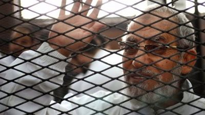 تأجيل محاكمة «بديع» في «أحداث عنف بني سويف» لـ ١٠ أغسطس