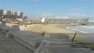  الحكومة تنفي إلقاء مياه الصرف الصحي بشاطئ الشاطبي في الإسكندرية