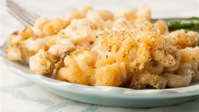 أسهل طريقة لعمل مكرونة بالجبن