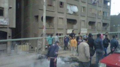 سائقو الشرقية يغلقون الطريق أمام مديرية الأمن اعتراضًا على نقص السولار