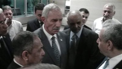 بالصور.. رئيس مصلحة الجمارك يصل مطار القاهرة قادما من بروكسل