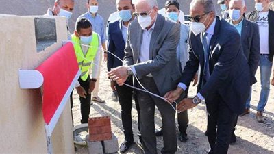 في عيدها القومي.. محافظ جنوب سيناء يضع حجر أساس مطعم سياحي بطابا