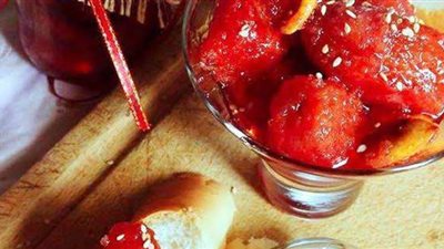 استعدادا لشهر رمضان.. طريقة عمل مربى البلح باللوز