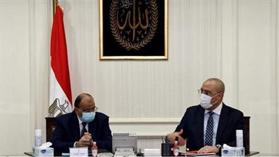 وزيرا الإسكان والتنمية المحلية يناقشان مسودة الصيغة النهائية للاشتراطات التخطيطية والبنائية