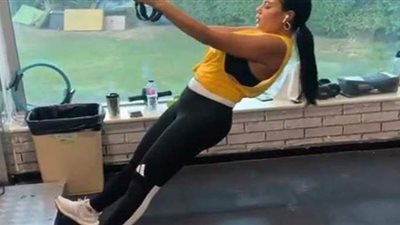 رانيا يوسف تستعرض رشاقتها من داخل الجيم| فيديو