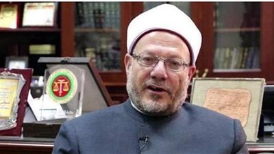 حكم قراءة المجربات من الأدعية والأذكار لرفع وباء كورونا؟.. مفتي الجمهورية يجيب