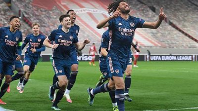 أبو الدهب : النني وحامد الأفضل لقيادة خط وسط المنتخب