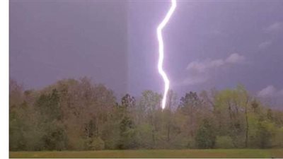 الصور الأولى لحجم أضرار إعصار قوي ضرب ولاية ألاباما الأمريكية