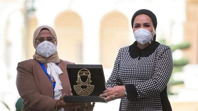 تفاصيل مشاركة قرينة السيسي في احتفالية يوم المرأة المصرية| فيديو