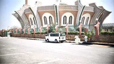 وصول جثمان شاكر عبد الحميد إلى مسجد الشرطة بالشيخ زايد | صور