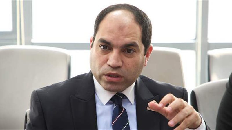 عمرو درويش