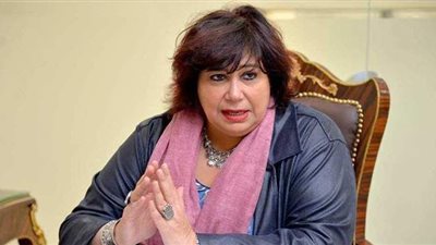 وزيرة الثقافة ناعية شاكر عبد الحميد: فقدنا قامة إنسانية وثقافية كبيرة