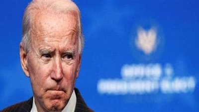 التحقيق مع القس الذي ترأس قداس تنصيب بايدن لسلوكه غير اللائق