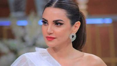 درة تحتفل بعيد استقلال تونس: الوطن كيان يعيش فينا