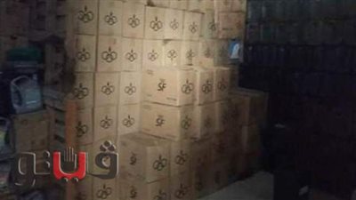 ضبط  ٢٠٨ لترات زيوت سيارات غير صالحة للاستهلاك بالشرقية