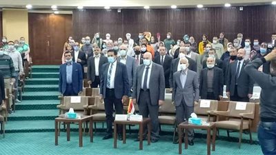 نقابة النسيج تكرم 41 سيدة عاملة.. وتؤكد دور المرأة في دفع عجلة الإنتاج