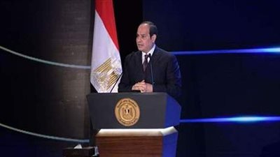 السيسي وقرينته يشهدان احتفالية تكريم المرأة المصرية والأم المثالية | فيديو