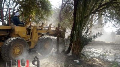 31 إزالة تعد على أراضي طرح النيل في ثاني أيام الموجة الـ17 بقنا