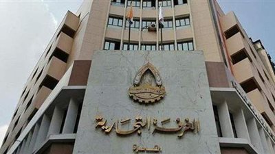 «العربي» يكرم سيدات موظفي اتحاد الغرف التجارية بمناسبة عيد الأم