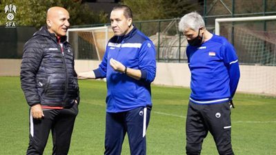 تفاصيل اتصالات اتحاد الكرة السوري ونظيره الكويتي من أجل ثلاثي المنتخب