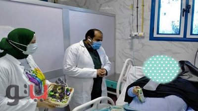 عيد الأم في زمن كورونا.. ورود وهدايا للأمهات بعزل مستشفيات الشرقية | صور