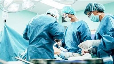 ابتلع نصف حبة لب.. بنها الجامعي ينقذ رضيعًا يعاني من انفجار بالرئة | صور