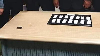 إحباط تهريب أقراص مخدرة بحوزة راكب بمطار برج العرب