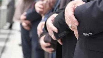 هل تأخير الصلاة على الجنازة بعد الجمعة أو الجماعات الخمسة أولى؟