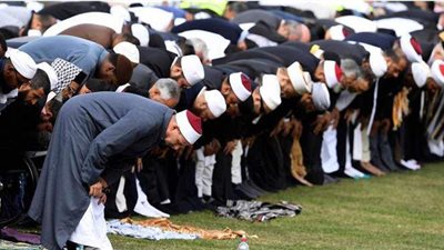 دار الإفتاء توضح شروط الإمامة والفرق بين الإمام والواعظ