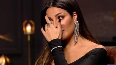 تعرضت لأذى جسدي.. نادين نجيم تبكي على الهواء بسبب طلاقها وانفجار بيروت | فيديو