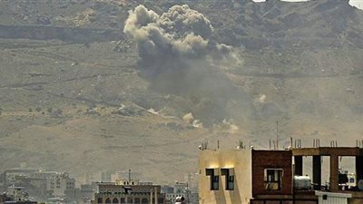 لحظة تدمير ورش للحوثيين لتجميع الصواريخ الباليستية وتفخيخ الطائرات | فيديو