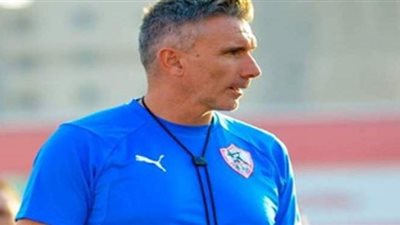 كارتيرون يحذر لاعبيه من السماسرة والعروض الوهمية