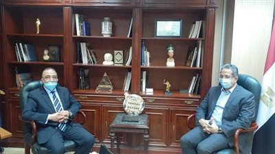 وزير السياحة يناقش تطوير الخدمات المقدمة للزائرين بقلعة قايتباي