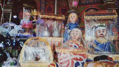 فوانيس وزينة الخيامية تغزو أسواق الإسكندرية قبل حلول رمضان.. 