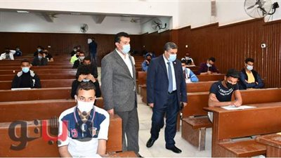 ٩ آلاف و٢٥٧ طالبا يؤدون امتحان اللغة الإنجليزية بجامعة القناة