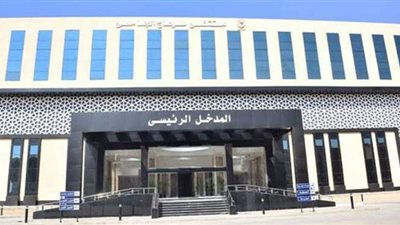 فريق طبي يستخرج «ساطور» من جبهة سيدة بقنا