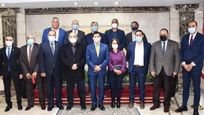 وزير الرياضة و