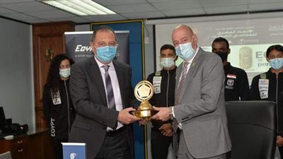 مصر للطيران توقع عقد رعاية الاتحاد المصري للخماسي الحديث