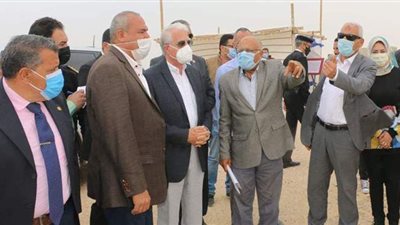 محافظ جنوب سيناء يتفقد أعمال الحماية من مخاطر السيول بوادي وردان