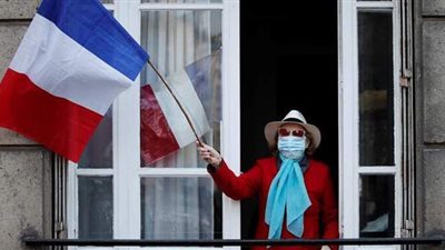 فرنسا تسجل 343 وفاة جديدة بفيروس كورونا