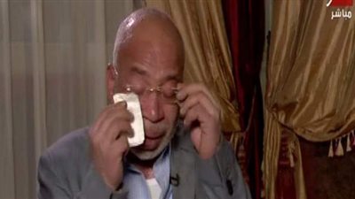 انهيار الفنان شريف دسوقي تأثرا بأخبار دخوله مصحة نفسية: أنا بتاع ربنا ومش خمورجي