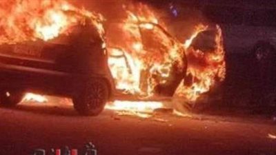 اشتعال النيران بسيارة ملاكي بطريق كورنيش الإسكندرية