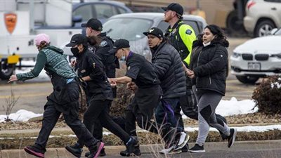 ارتفاع عدد ضحايا إطلاق نار في كولورادو الأمريكية إلى 10 قتلى | فيديو وصور