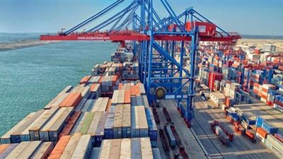 إحباط تهريب بضائع أجنبية ومستحضرات تجميل بالمنافذ الجمركية