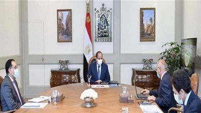 10 معلومات عن جهود التنمية.. السيسي يكلف بتطوير منظومة خدمات النقل البحري