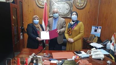 البرنامج الرئاسي لدعم صحة المرأة يكرم وكيل وزارة الصحة بالغربية